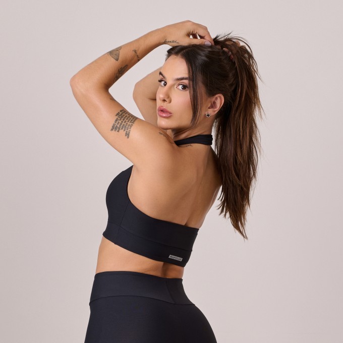 Top Decote Reto Preto