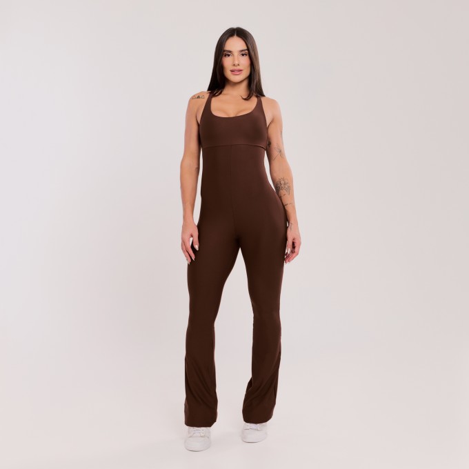 Macacão Flare Marrom Escuro