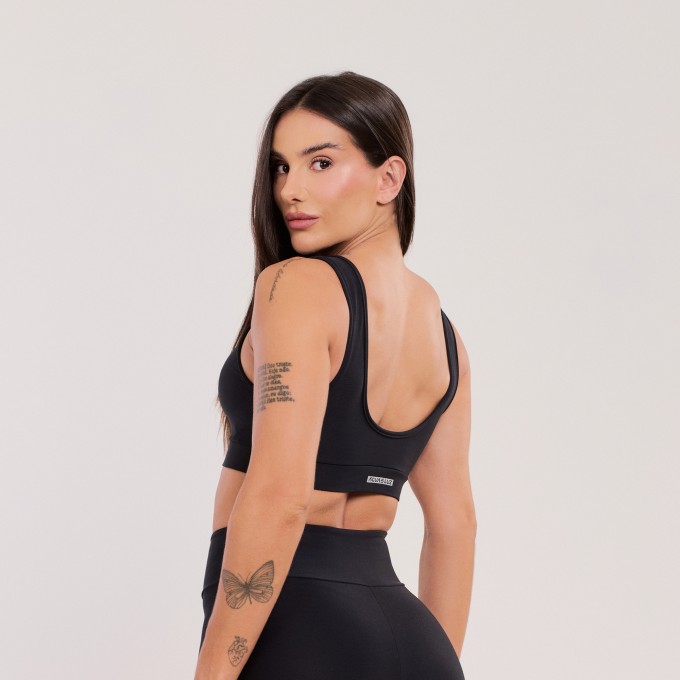 Top Básico com Alças Largas Preto