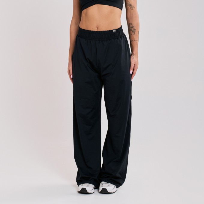 Calça Wide Leg Esportiva com Bolso Preta